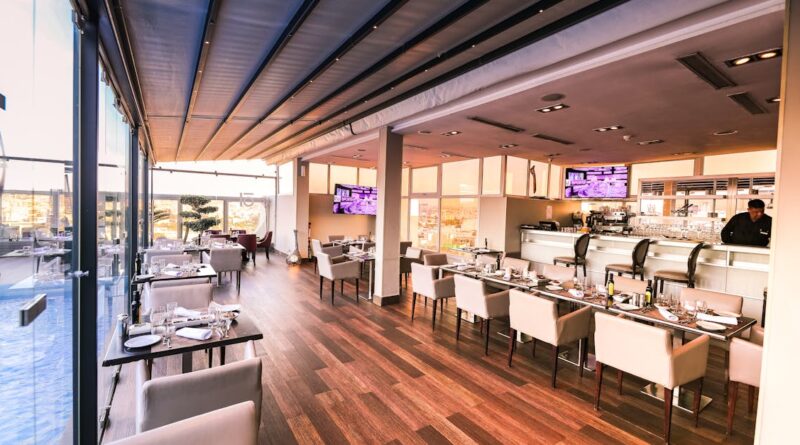 découvrez les meilleurs restaurants avec une vue imprenable, où la gastronomie rencontre des panoramas à couper le souffle. profitez d'une expérience culinaire unique tout en admirant le paysage. réservez votre table pour savourer des plats raffinés dans un cadre exceptionnel.
