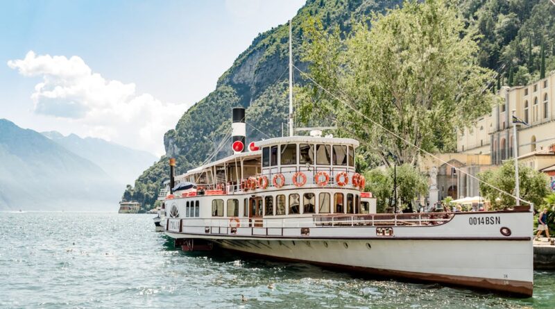 découvrez nos services de ferry pour des traversées inoubliables. réservez votre billet en ligne et profitez d'un voyage confortable vers vos destinations préférées.