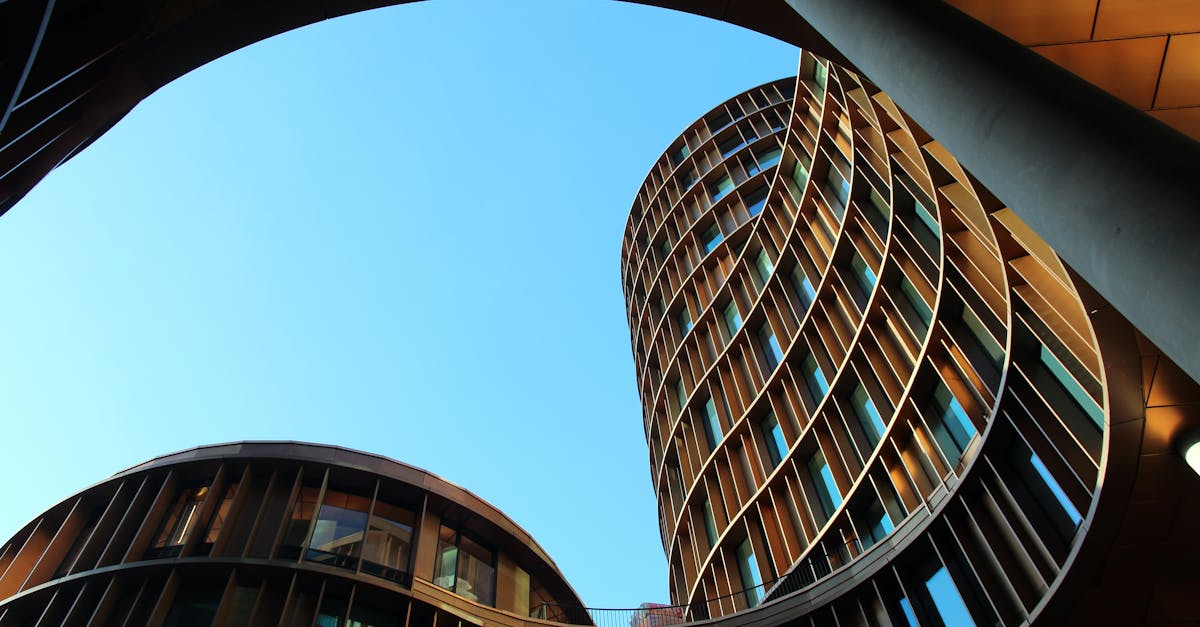 explorez l'univers fascinant de l'architecture, de ses styles historiques aux tendances modernes. découvrez comment l'architecture façonne notre environnement et reflète la culture d'une époque.