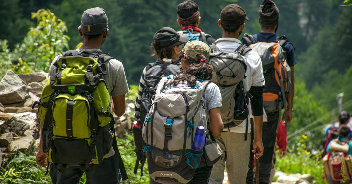 découvrez les merveilles de la randonnée à travers des paysages époustouflants. explorez des sentiers diversifiés adaptés à tous les niveaux, tout en profitant d'une expérience immersive dans la nature.