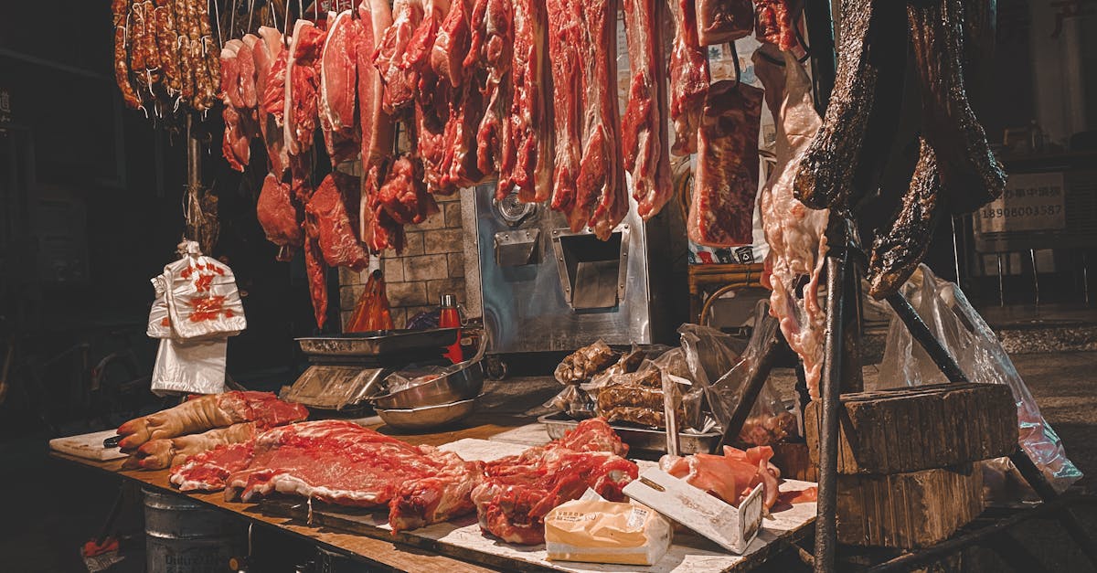 découvrez le royan market, un marché vibrant où se rencontrent artisans locaux, producteurs frais et spécialités régionales. explorez une variété de produits authentiques dans une atmosphère conviviale et animée, idéale pour les gourmets et les amateurs de bonne cuisine.