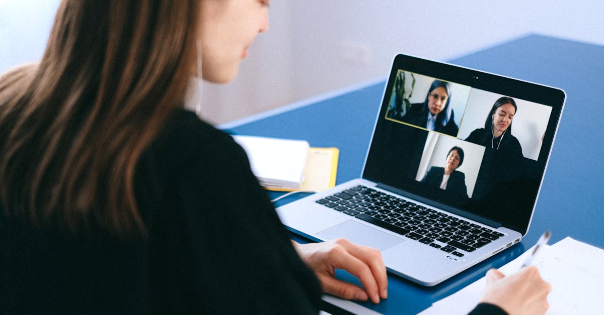 découvrez notre sélection de webcams de haute qualité, idéales pour le streaming, les visioconférences et la création de contenu. profitez d'images nettes et d'une expérience fluide avec nos modèles variés, adaptés à tous vos besoins.