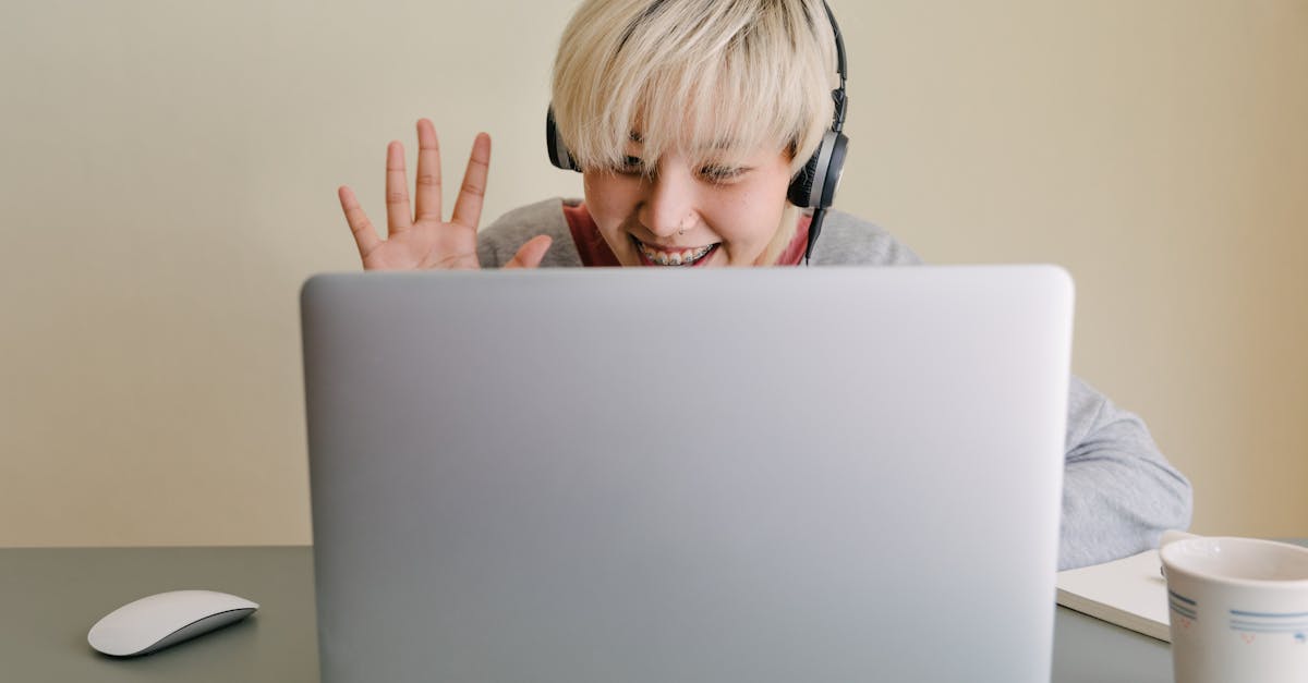 découvrez notre sélection de webcams de haute qualité, idéales pour le télétravail, les conférences en ligne et le streaming. profitez d'images nettes et d'une fluidité optimale pour toutes vos visioconférences.