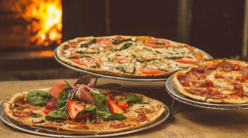 découvrez nos délicieuses pizzas faites maison, préparées avec des ingrédients frais et de qualité. parfaites pour toutes les occasions, nos recettes variées raviront les gourmands de tous âges.
