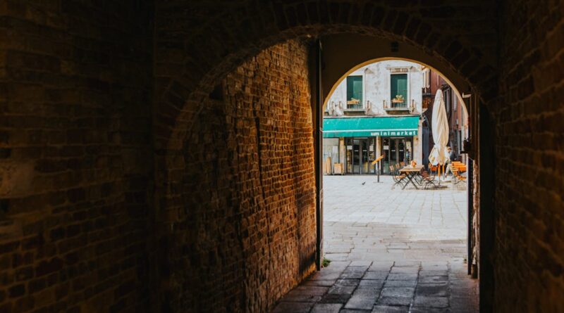 découvrez notre guide complet des restaurants : trouvez les meilleures tables près de chez vous, explorez des cuisines du monde entier et laissez-vous tenter par des avis authentiques pour vivre une expérience culinaire inoubliable.