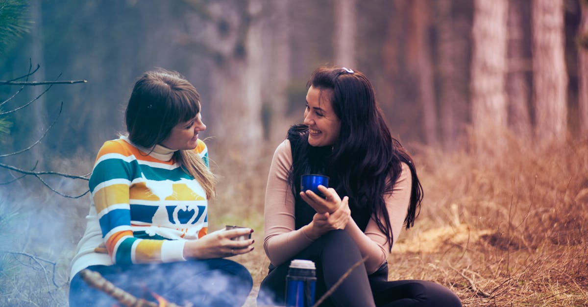 découvrez le plaisir du camping en pleine nature ! profitez d'expériences inoubliables en famille ou entre amis, explorez des paysages à couper le souffle et vivez des moments de convivialité au sein de campings accueillants et bien équipés. que vous soyez amateur de randonnée, de baignade ou simplement à la recherche de détente, le camping est l'évasion idéale.