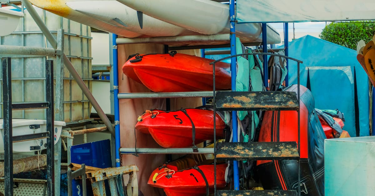 découvrez tout sur le paddle : son histoire, ses techniques, et les meilleures destinations pour en faire. initiez-vous aux plaisirs et aux bienfaits de ce sport aquatique accessible à tous.