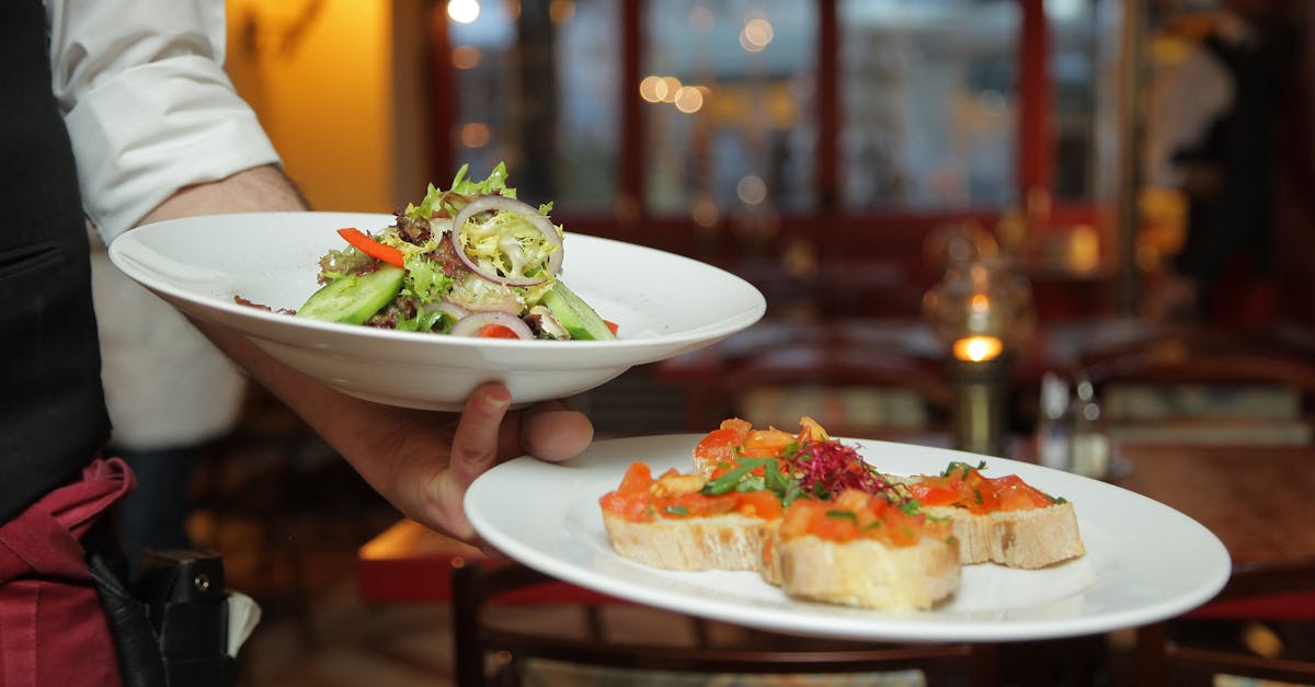 découvrez notre restaurant, un lieu où la gastronomie se marie à l'ambiance conviviale. savourez des plats raffinés préparés avec des ingrédients frais et locaux, tout en profitant d'un service attentionné. réservez votre table et vivez une expérience culinaire inoubliable.