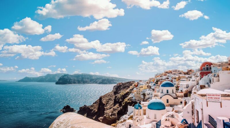 découvrez nos conseils et astuces pour voyager à travers le monde : idées de destinations, guides pratiques, bons plans et inspirations pour tous les types de voyageurs.